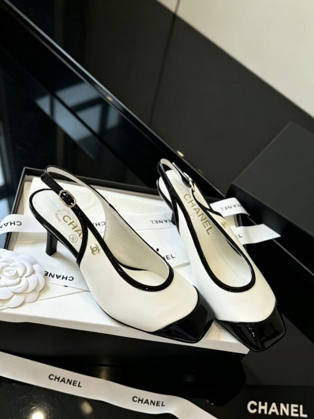 Classic CHANEL Shoes: A Stylish and Versatile Choice for Elegance